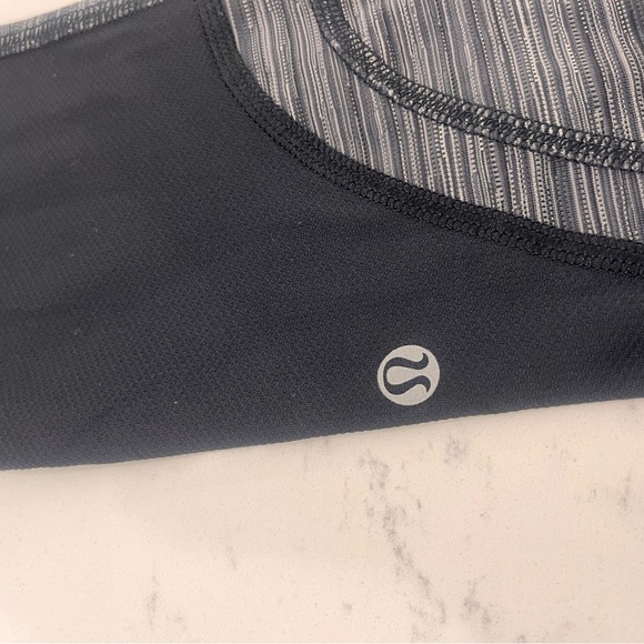 Lululemon Cropped Leggings - Picture 3 of 6